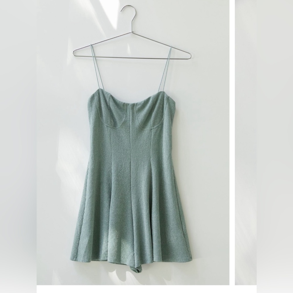 URBAN OUTFITTERS GLITTER ROMPER- size xs